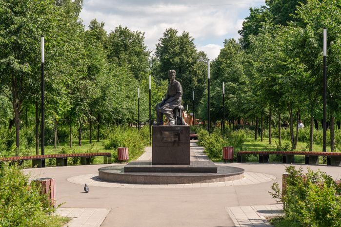 Сквер 200-летия Подольска на улице Маштакова