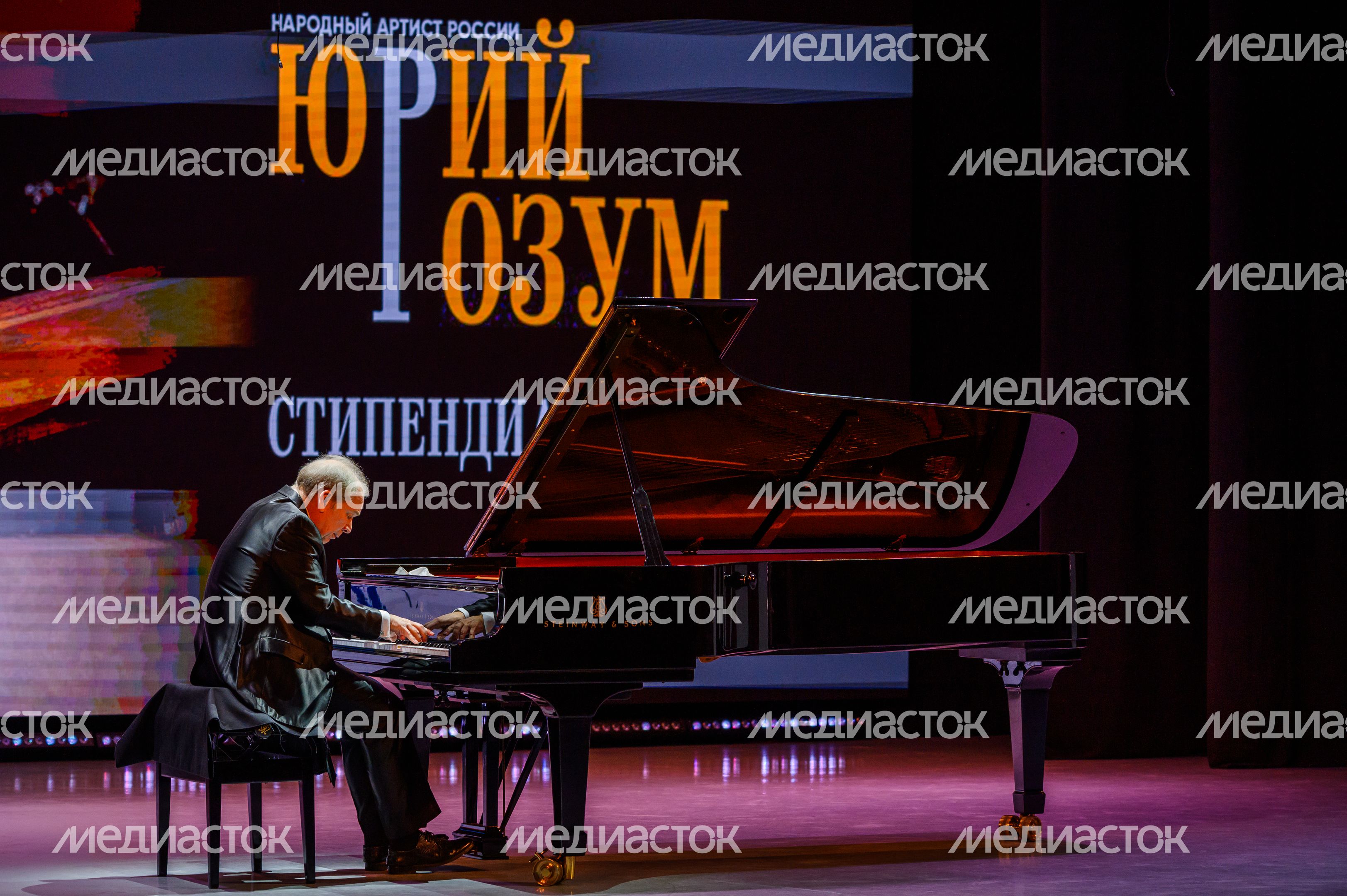 Пианист Юрий Розум исполнил сочинения Бетховена и Шопена на фестиваль «Первые 20 лет» в Щелково