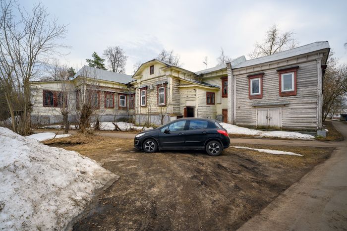 Дом управляющего ткацкой фабрики Н. Зимина в городе Дрезна Орехово-Зуевского округа