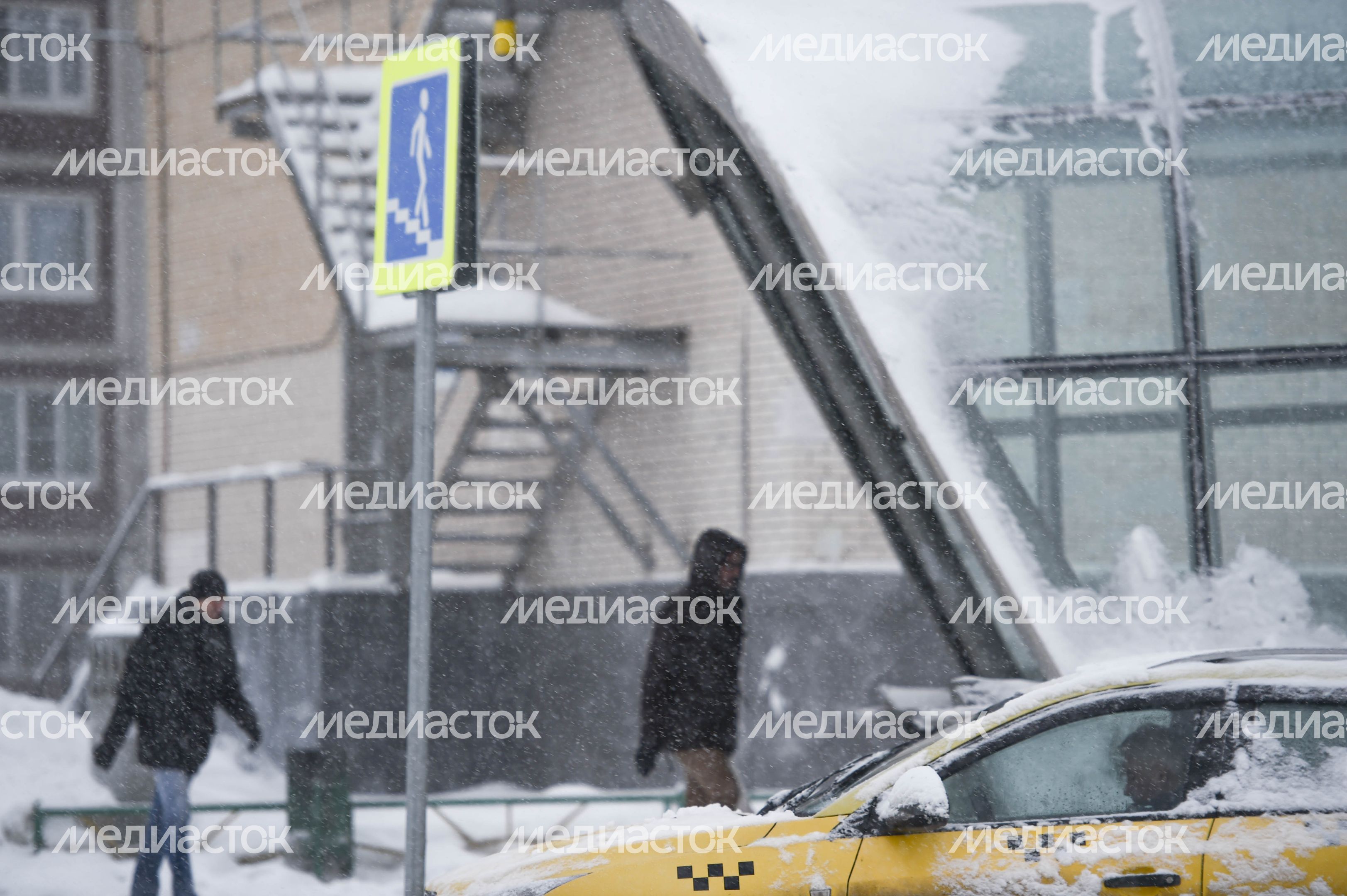 Рекордный снегопад в Москве и Подмосковье