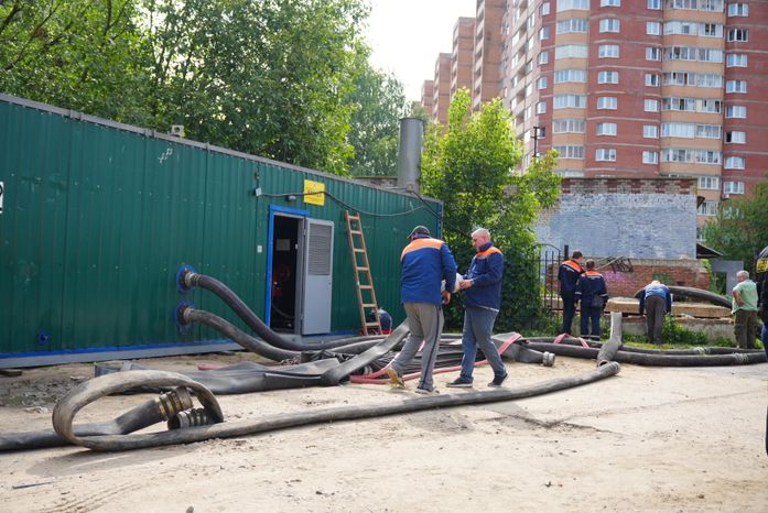 Оперативный штаб с участием Губернатора Подмосковья на месте ЧП в Сергиевом Посаде