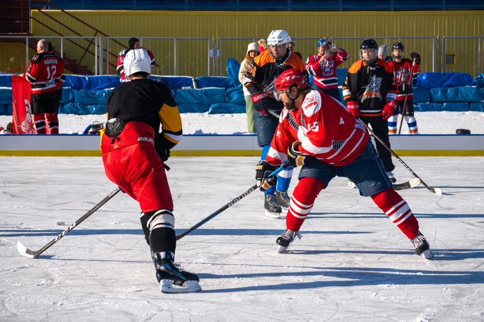 Турнир по уличному хоккею POND HOCKEY в Красногорске
