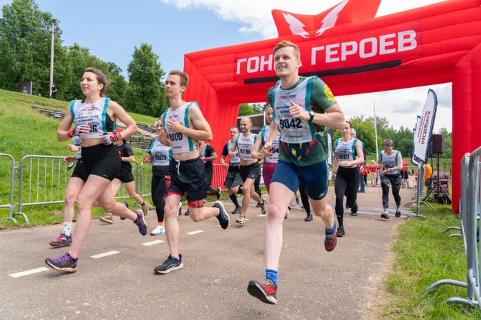Гонка героев на полигоне Алабино собрала 1,5 тыс. человек