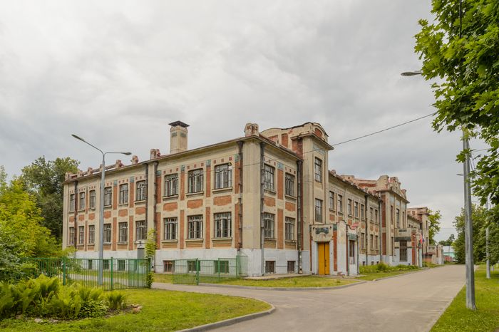 Здание начального училища