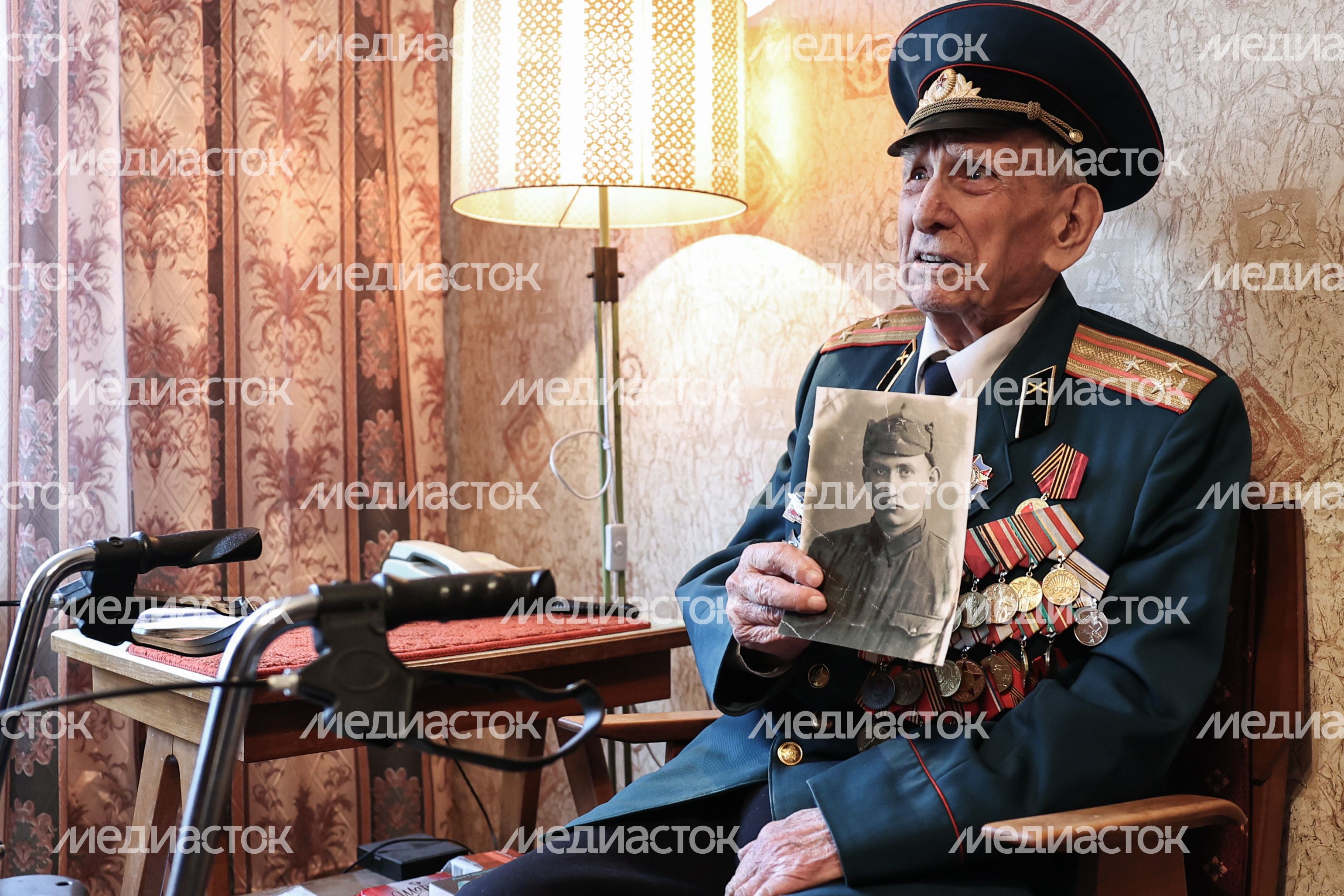 Ветерану войны Александру Золотову присвоили звание Почетного гражданина Московской области Ветерану войны Александру Золотову присвоили звание Почетного гражданина Московской области