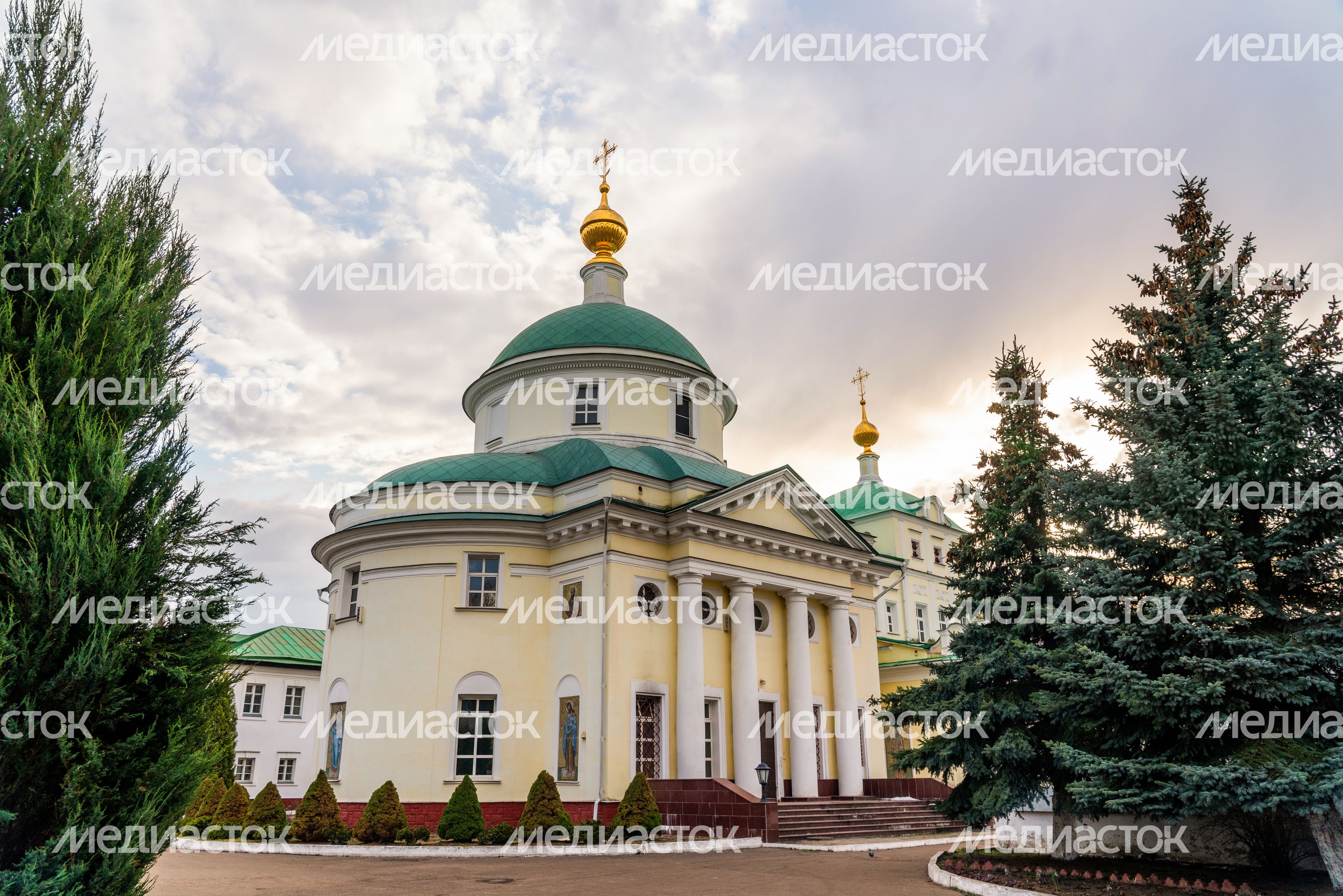 Свято-Екатерининский ставропигиальный мужской монастырь (Екатерининская пустынь) в городе Видное Ленинского округа Свято-Екатерининский ставропигиальный мужской монастырь (Екатерининская пустынь) в городе Видное Ленинского округа