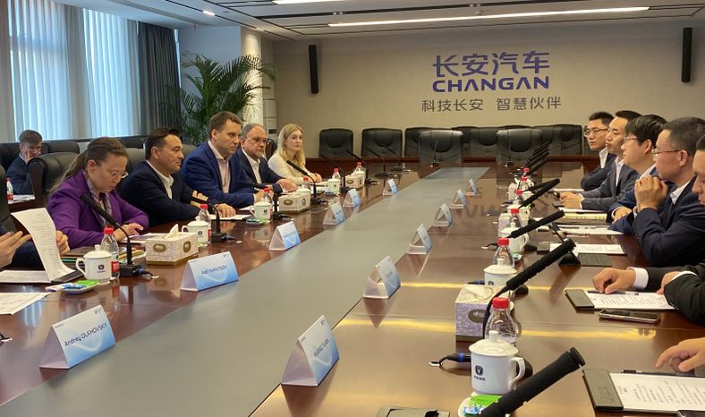 Посещение автозавода Changan Automobile Group в Китае Губернатором Подмосковья