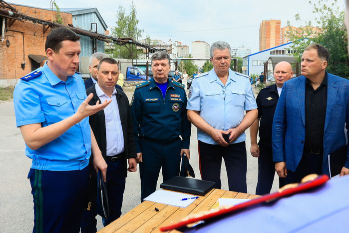 Оперативный штаб с участием Губернатора Подмосковья на месте ЧП в Сергиевом Посаде