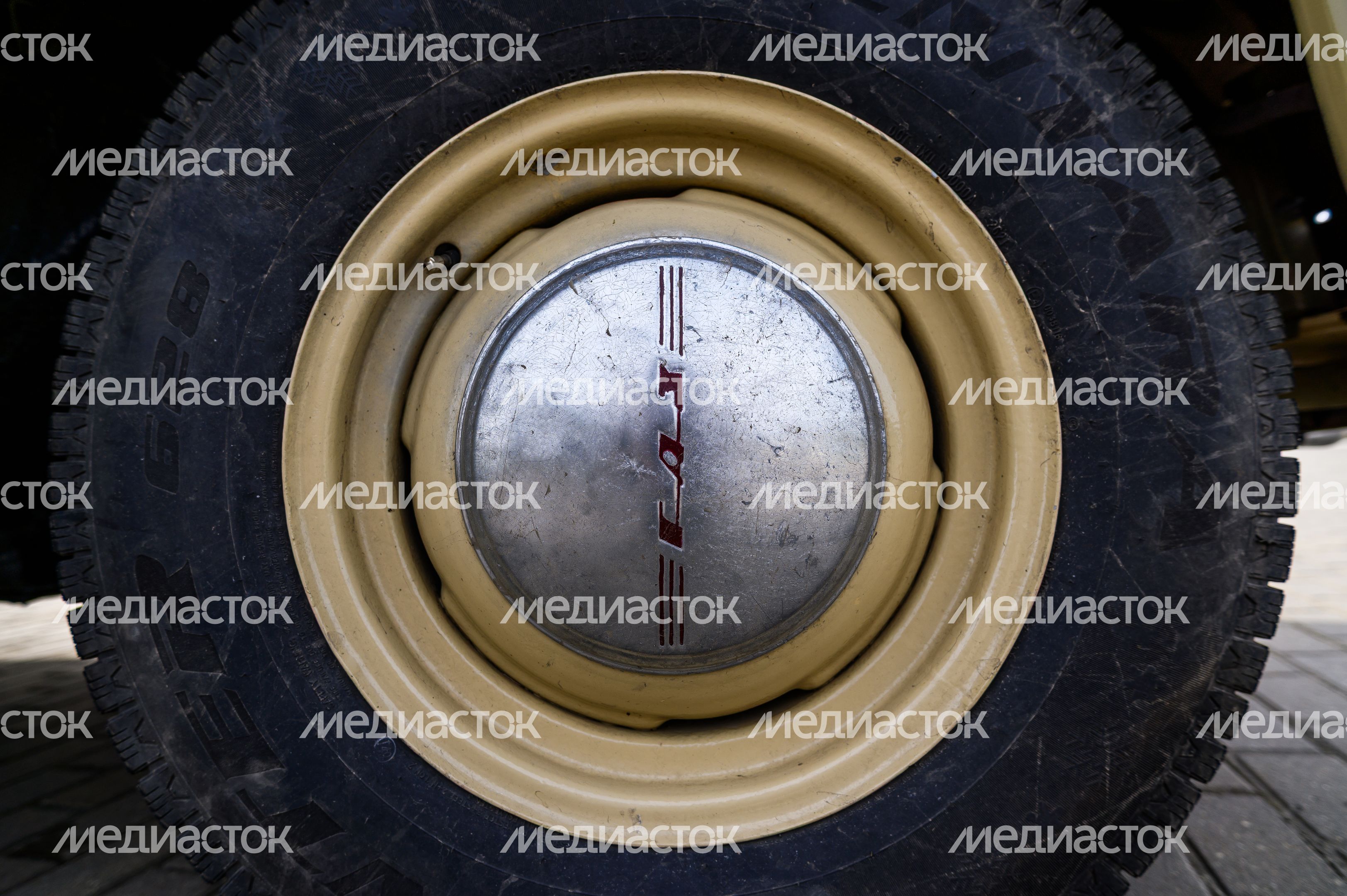 Ночь в музее: выставка ретроавтомобилей у мемориального музея В.И. Ленина в музее-заповеднике «Горки Ленинские» Ночь в музее: выставка ретроавтомобилей у мемориального музея В.И. Ленина в музее-заповеднике «Горки Ленинские»