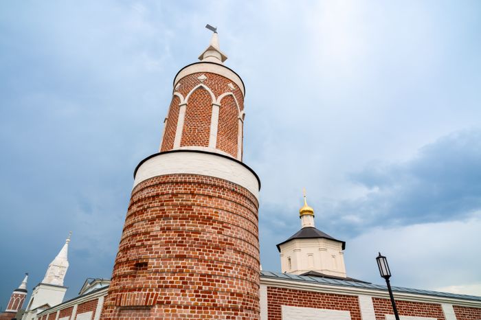 Богородице-Рождественский Бобренев мужской монастырь в селе Старое Бобренево округа Коломна