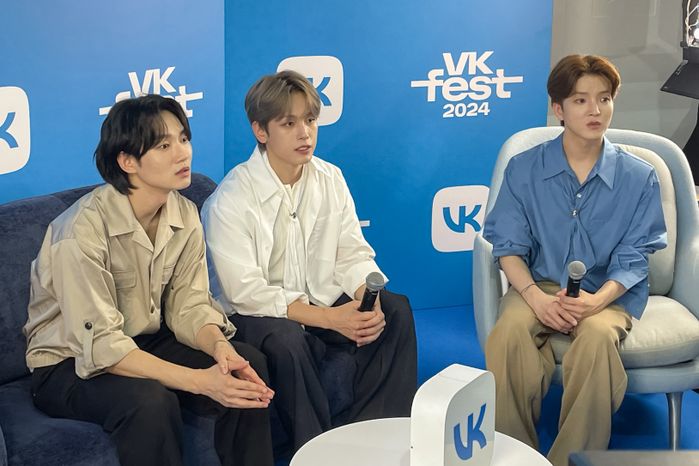 Южнокорейская рок-группа W24 на пресс-конференции VK Fest -2024 в Лужниках