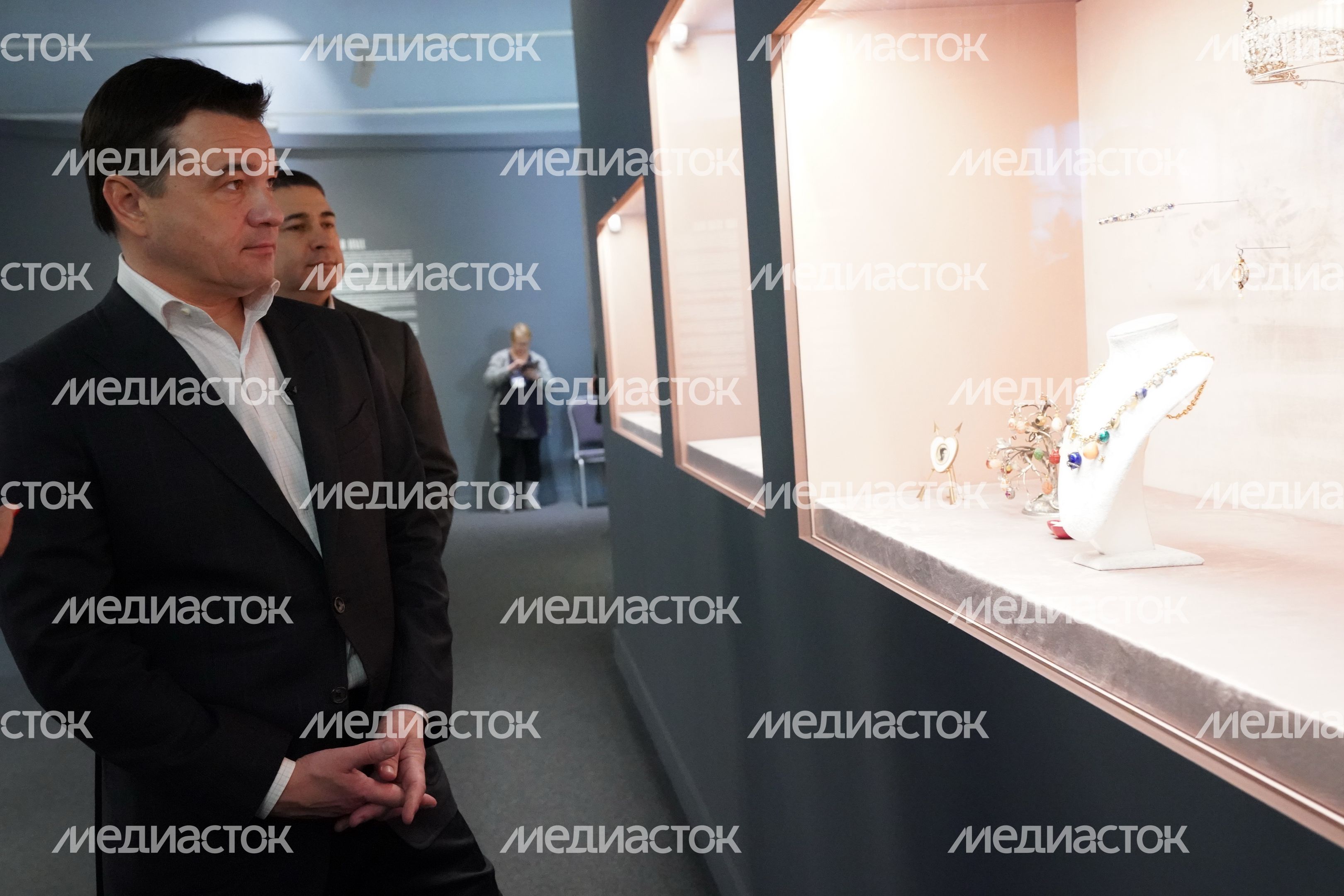 Уникальная  выставка Стиль Фаберже Превосходство вне времени