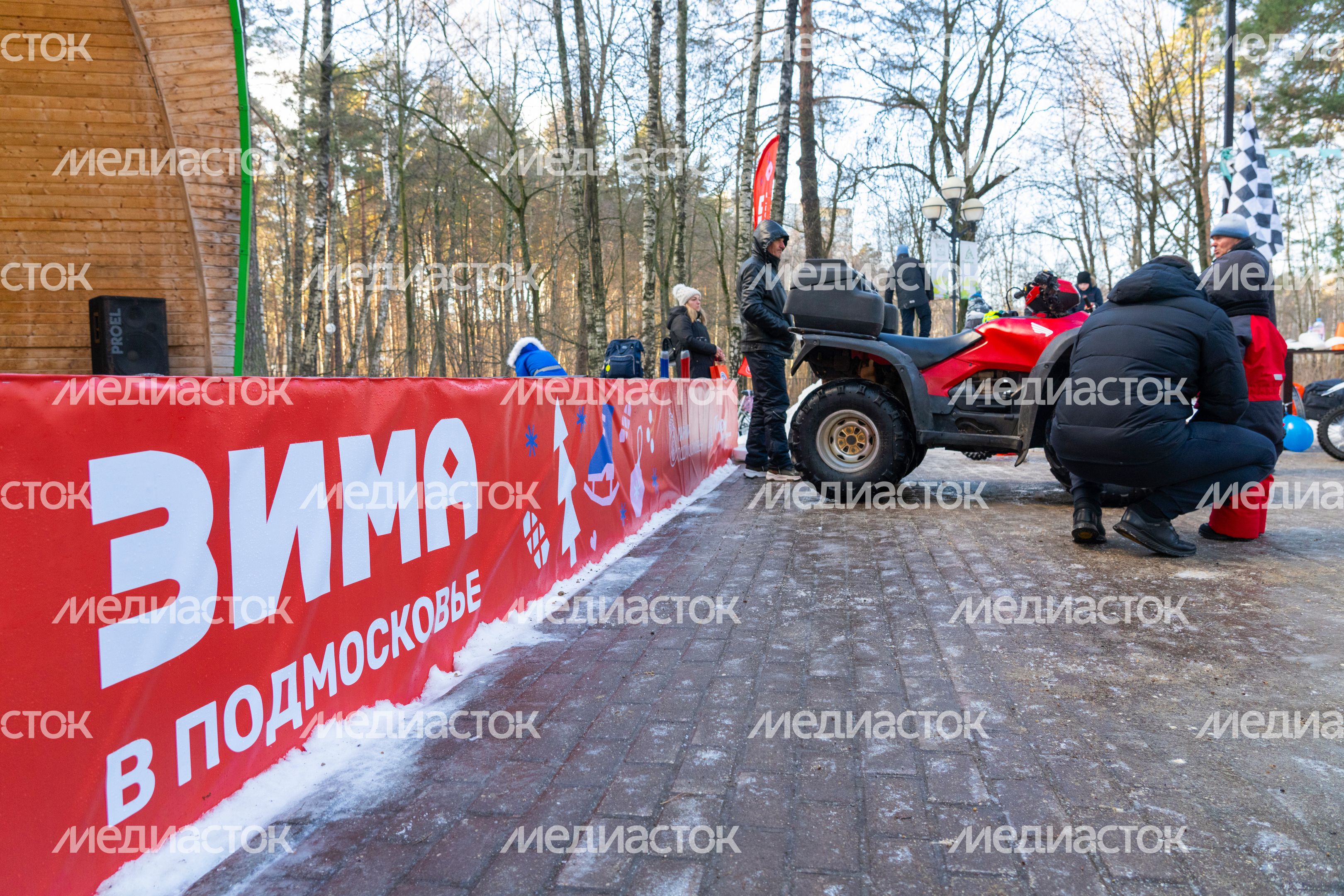 Спортивное мероприятие «Зимние рекорды» в детском городке «Сказочный» Спортивное мероприятие «Зимние рекорды» в детском городке «Сказочный»