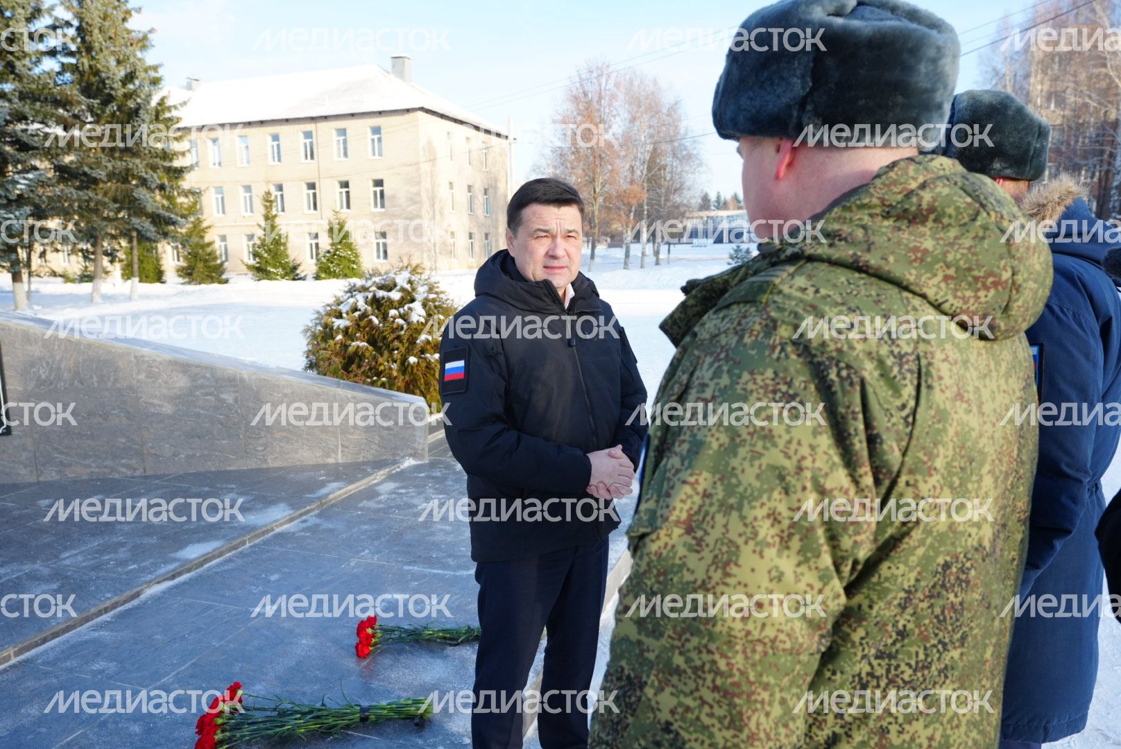 Возложение цветов к мемориалу погибших десантников Губернатором Подмосковья