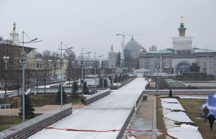 Заливка катка на ВДНХ