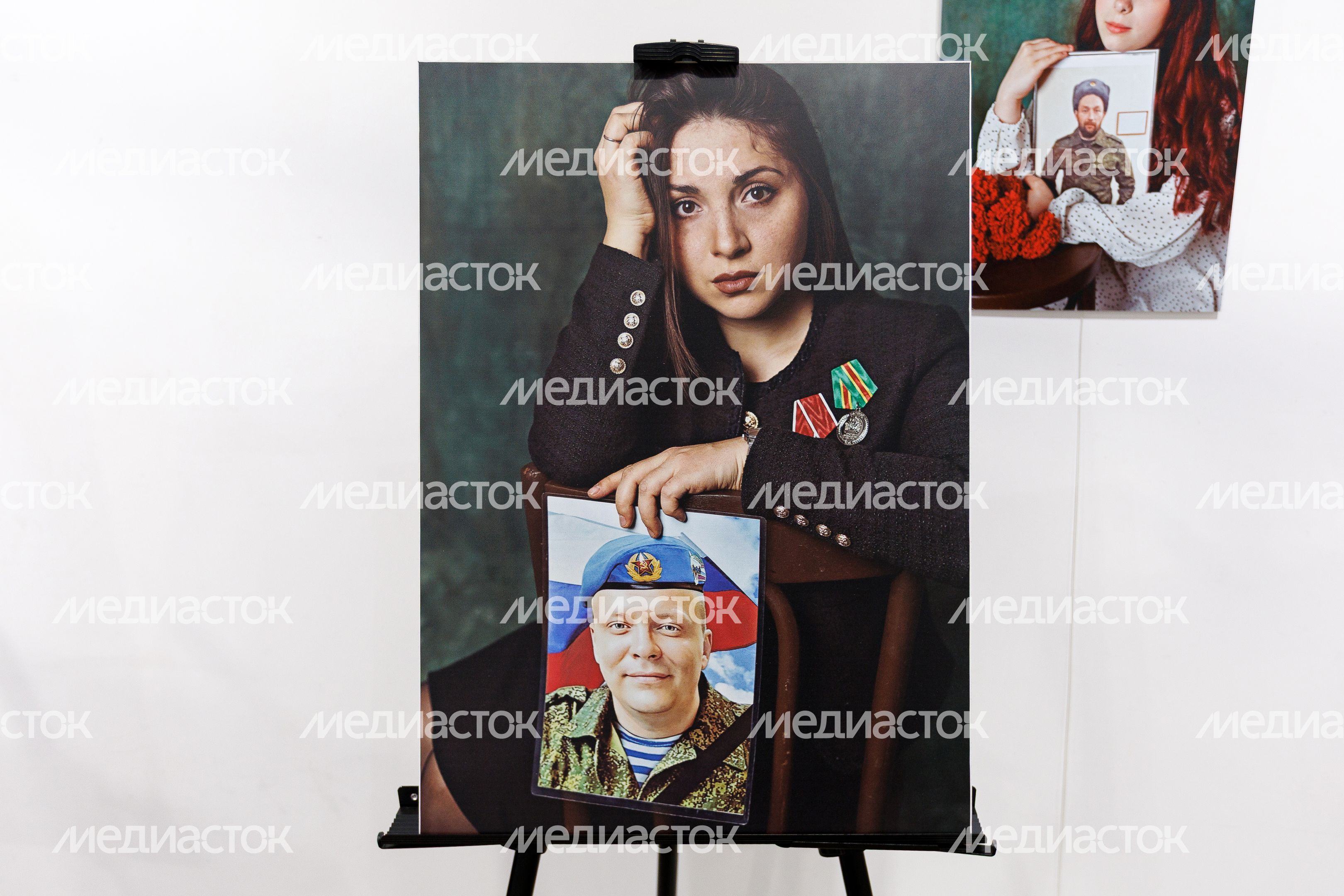 Фотовыставка «Семья Героя» о семьях участников СВО из Химок Фотовыставка «Семья Героя» о семьях участников СВО из Химок