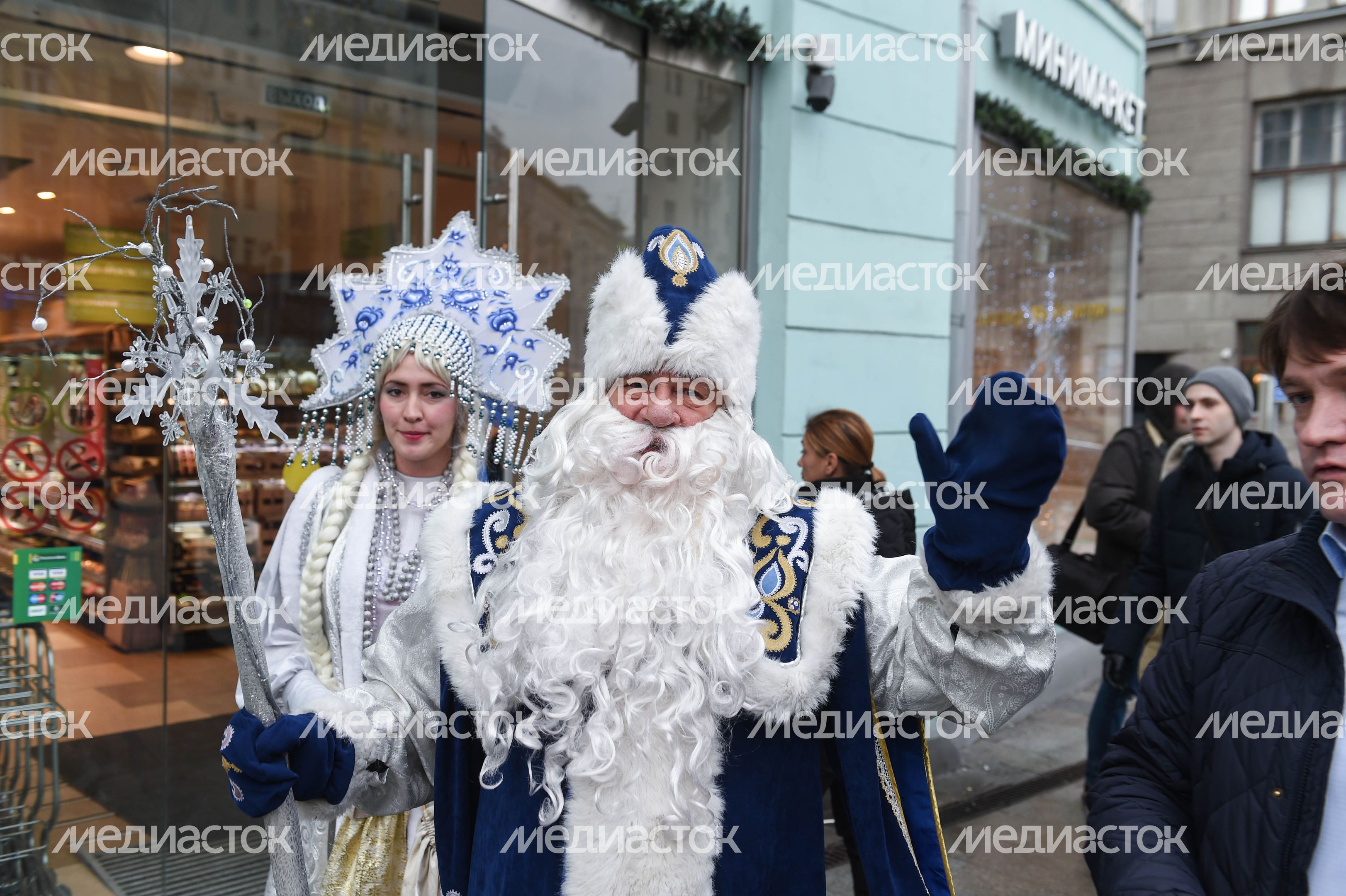 Открытие елочных базаров в Москве