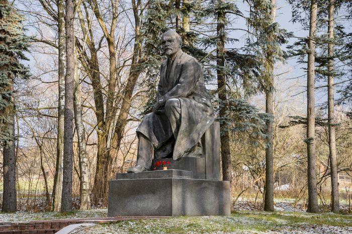 Усадьба «Горки Ленинские». Музей «Кабинет и квартира В.И. Ленина в Кремле»