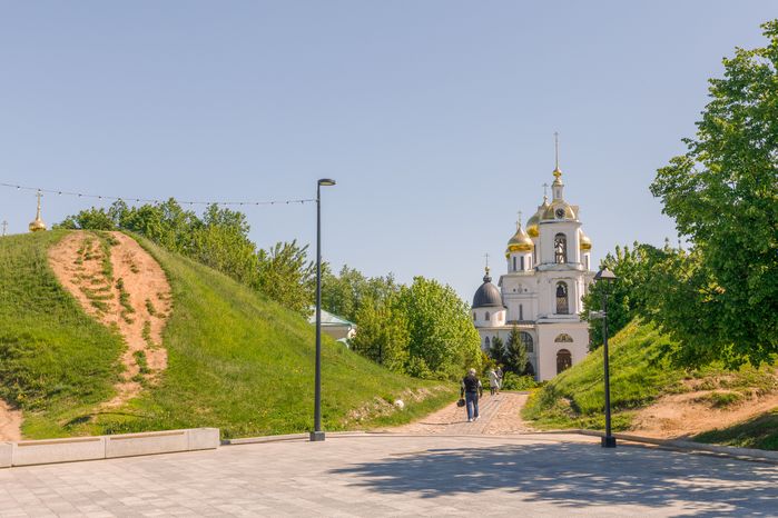Успенский собор XVI века на территории Дмитровского кремля