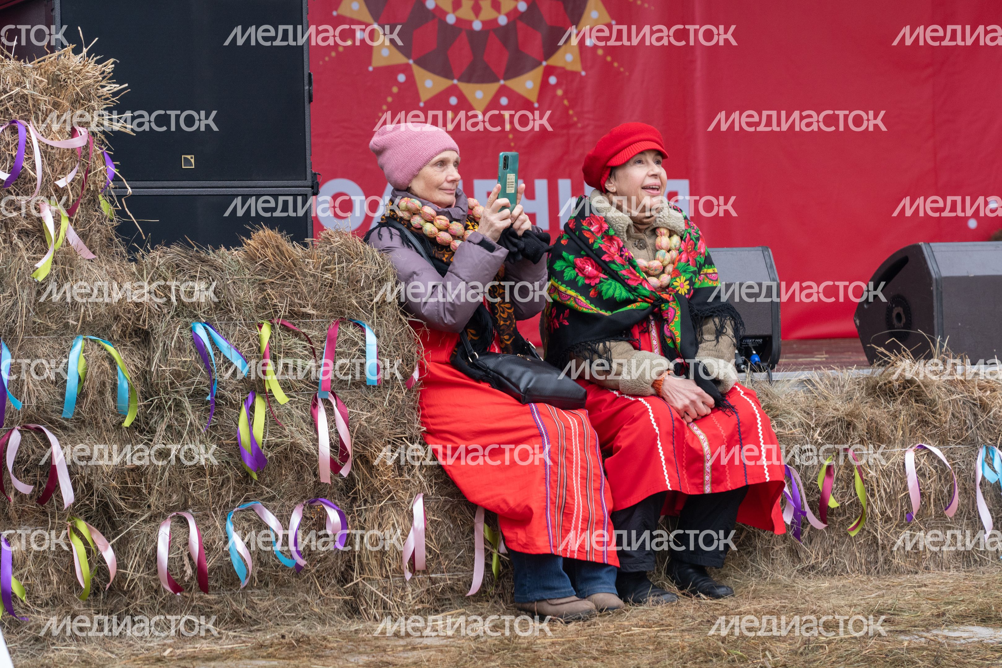 Масленица в парке "Захарово". Одинцовский округ