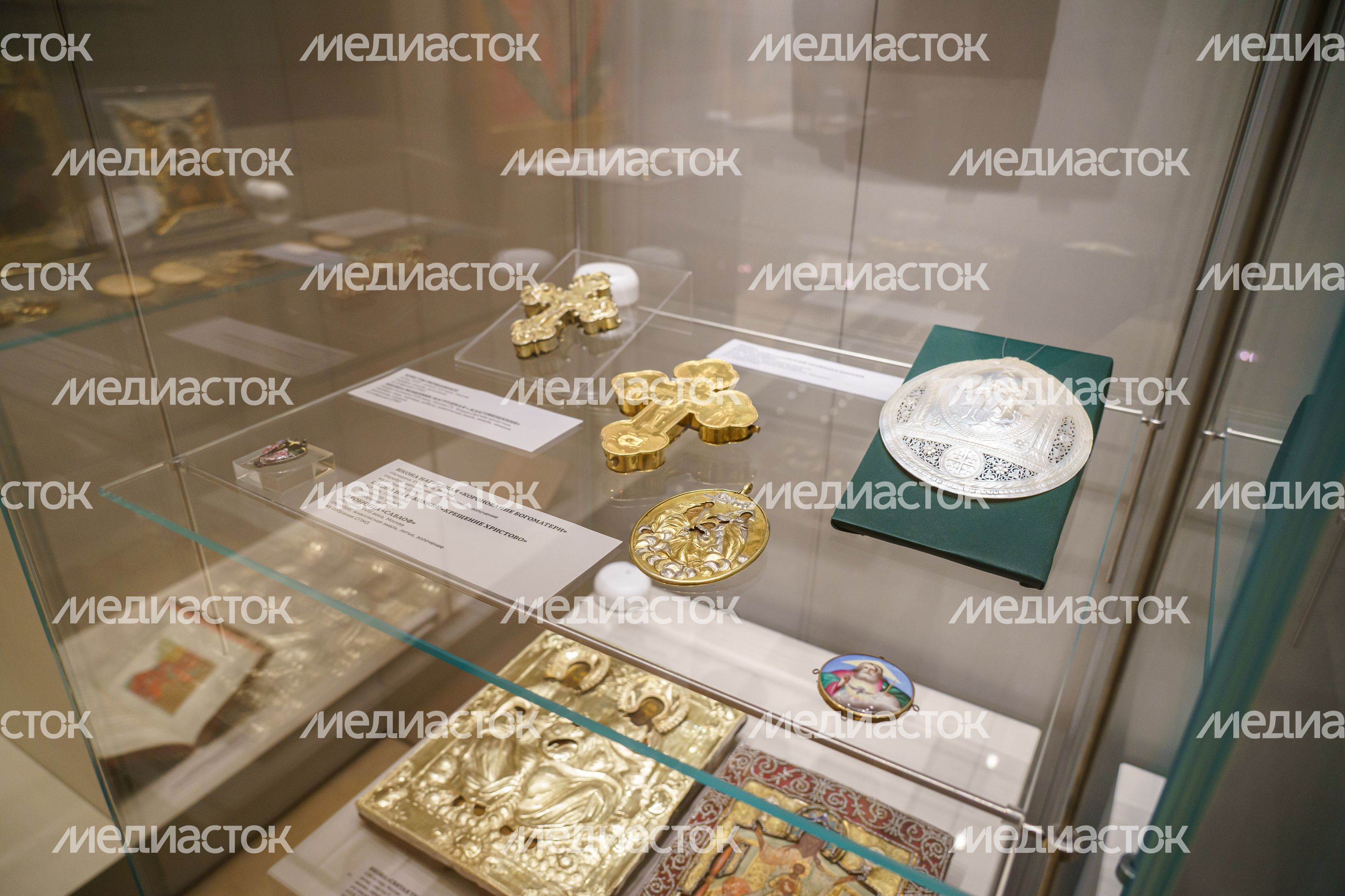 Выставка в филиале музея "Ризница Троице-Сергиевой лавры" в Сергиевом Посаде Выставка в филиале музея "Ризница Троице-Сергиевой лавры" в Сергиевом Посаде
