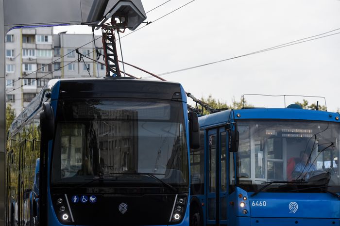 Первый электробус вышел на маршрут в Москве