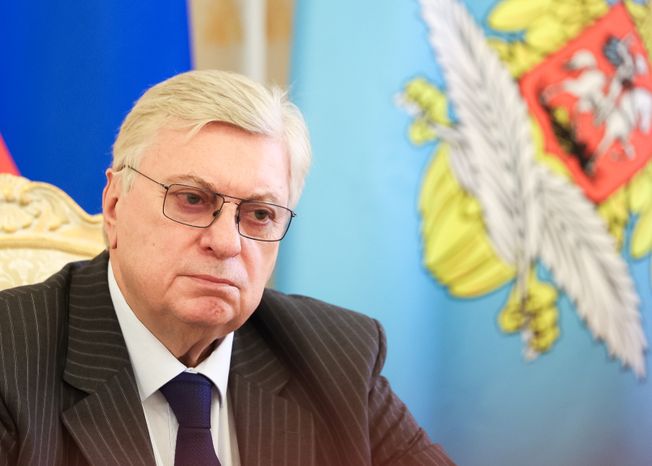 Анатолий Торкунов на церемонии вручения дипломов ветеранам СВО