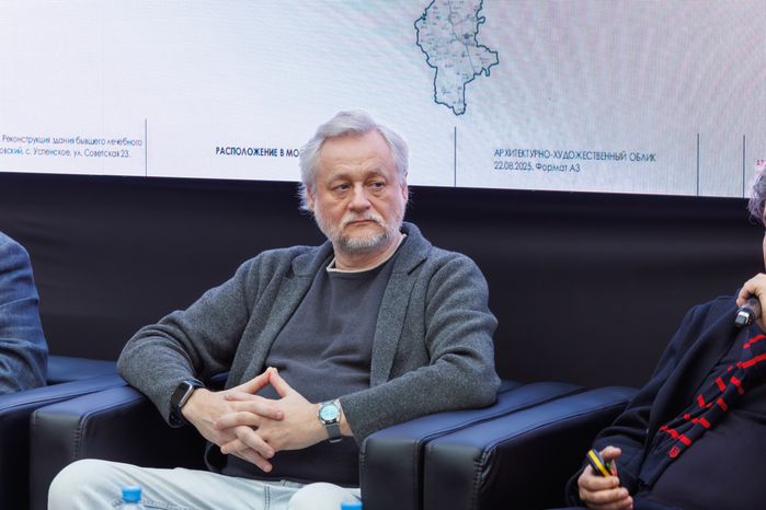Руководитель архитектурного бюро «Лабва про» Станислав Кулиш на деловой программе фестиваля «Зодчество-2025»