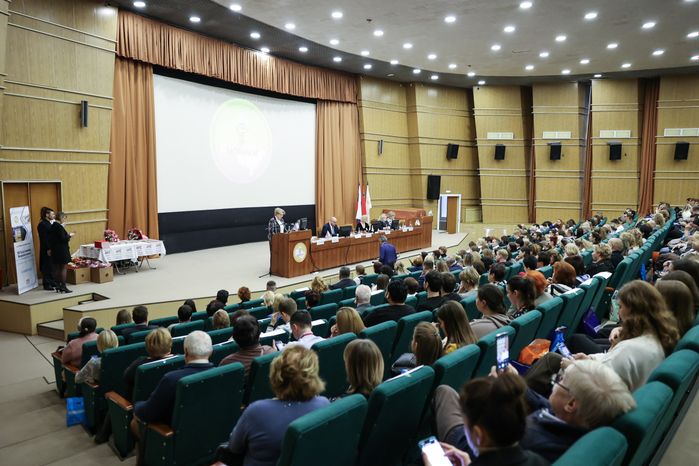 VIII Съезд терапевтов и врачей смежных специальностей Московской области начал работу