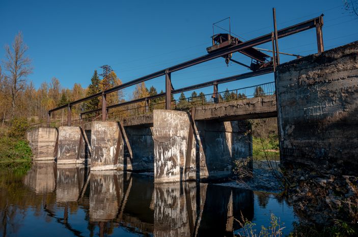 Осенние виды Горбовской ГЭС