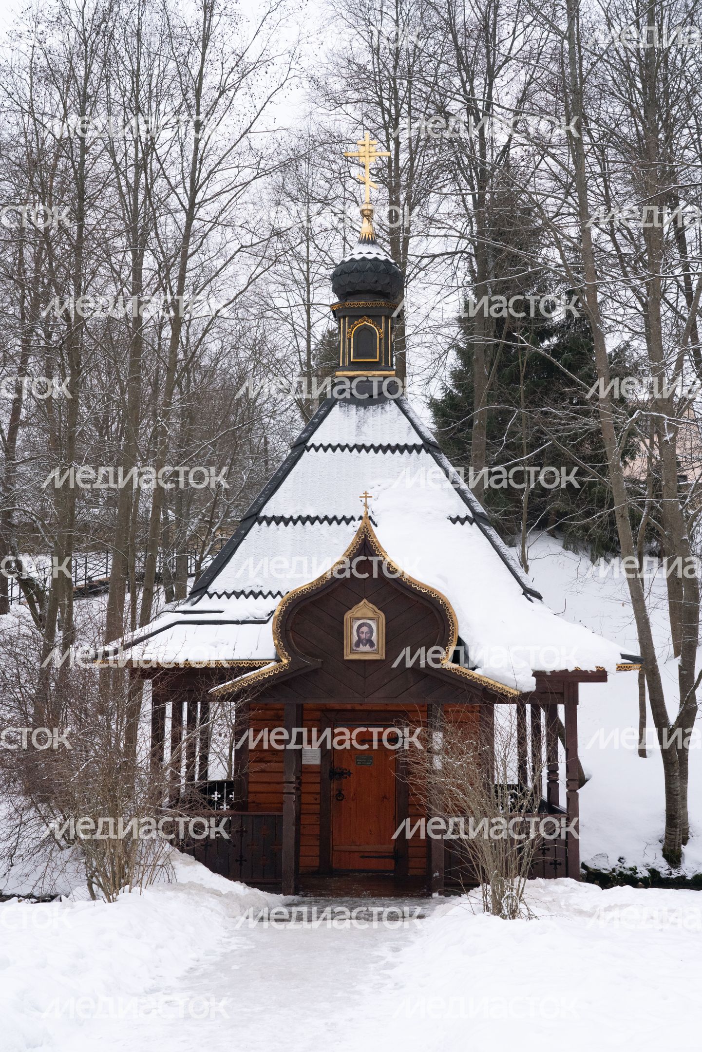 Святой источник в Талеже Святой источник в Талеже