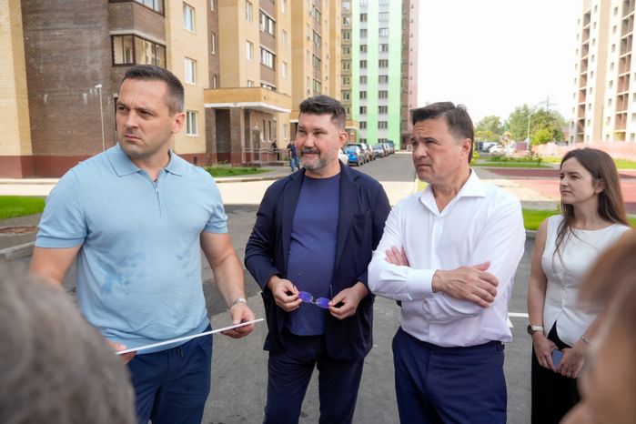 Андрей Воробьев проверил реализацию программы расселения аварийного жилья в Дубне