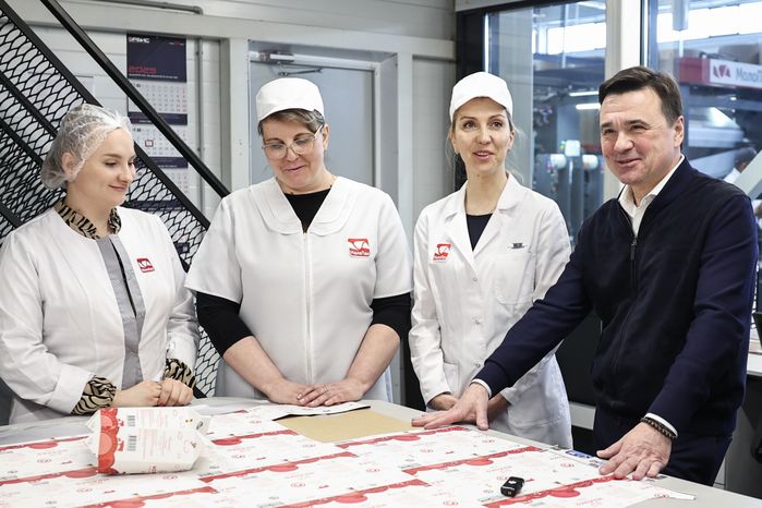 Андрей Воробьев посетил запуск производства упаковки для пищевой продукции в Чехове