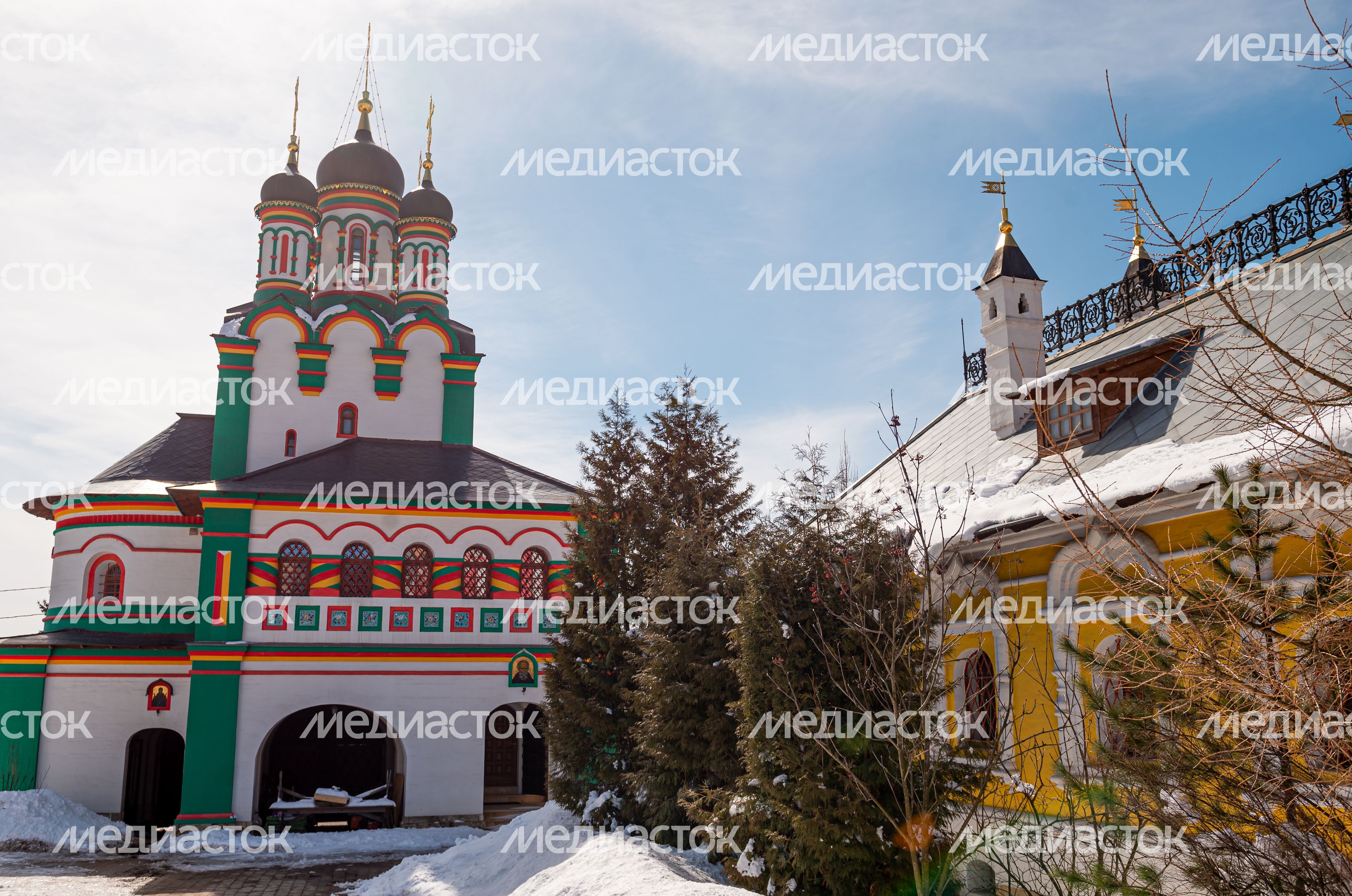 Зимние виды Храма Благовещения Пресвятой Богородицы