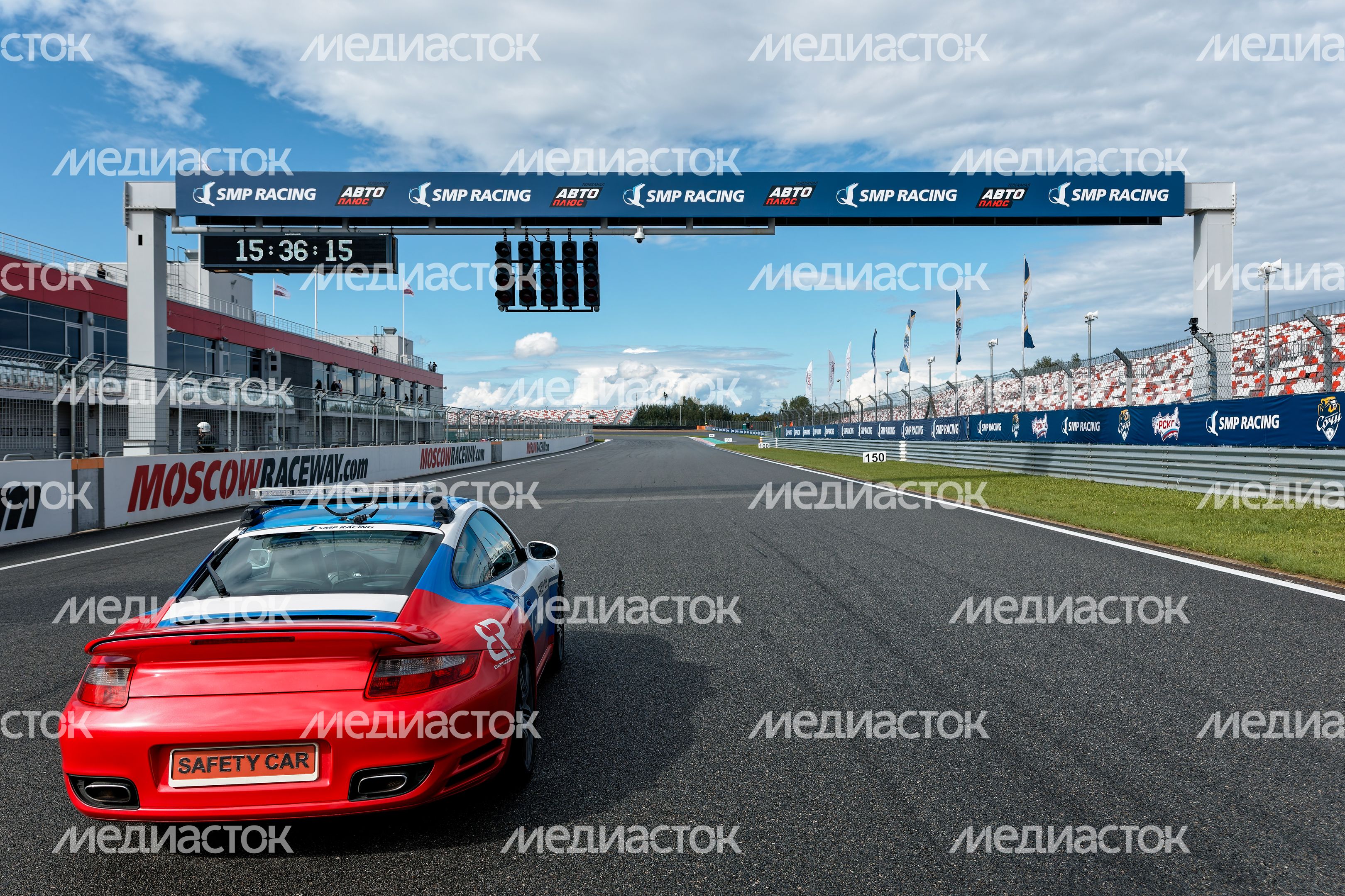 VI этап российской серии кольцевых гонок на автодроме Moscow Raceway