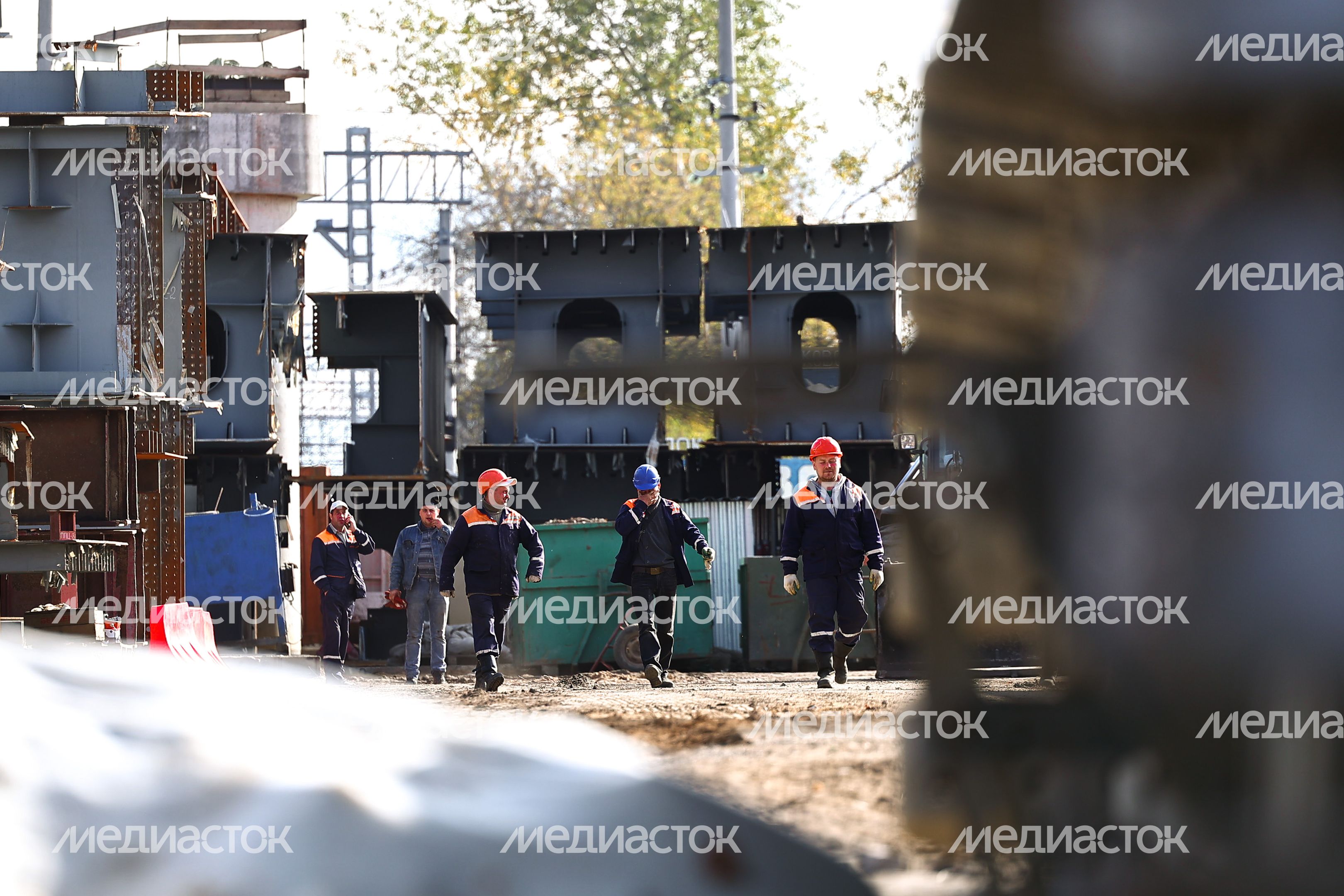 Проверка строительства эстакады в районе станции Быково в Раменском округе Губернатором Подмосковья