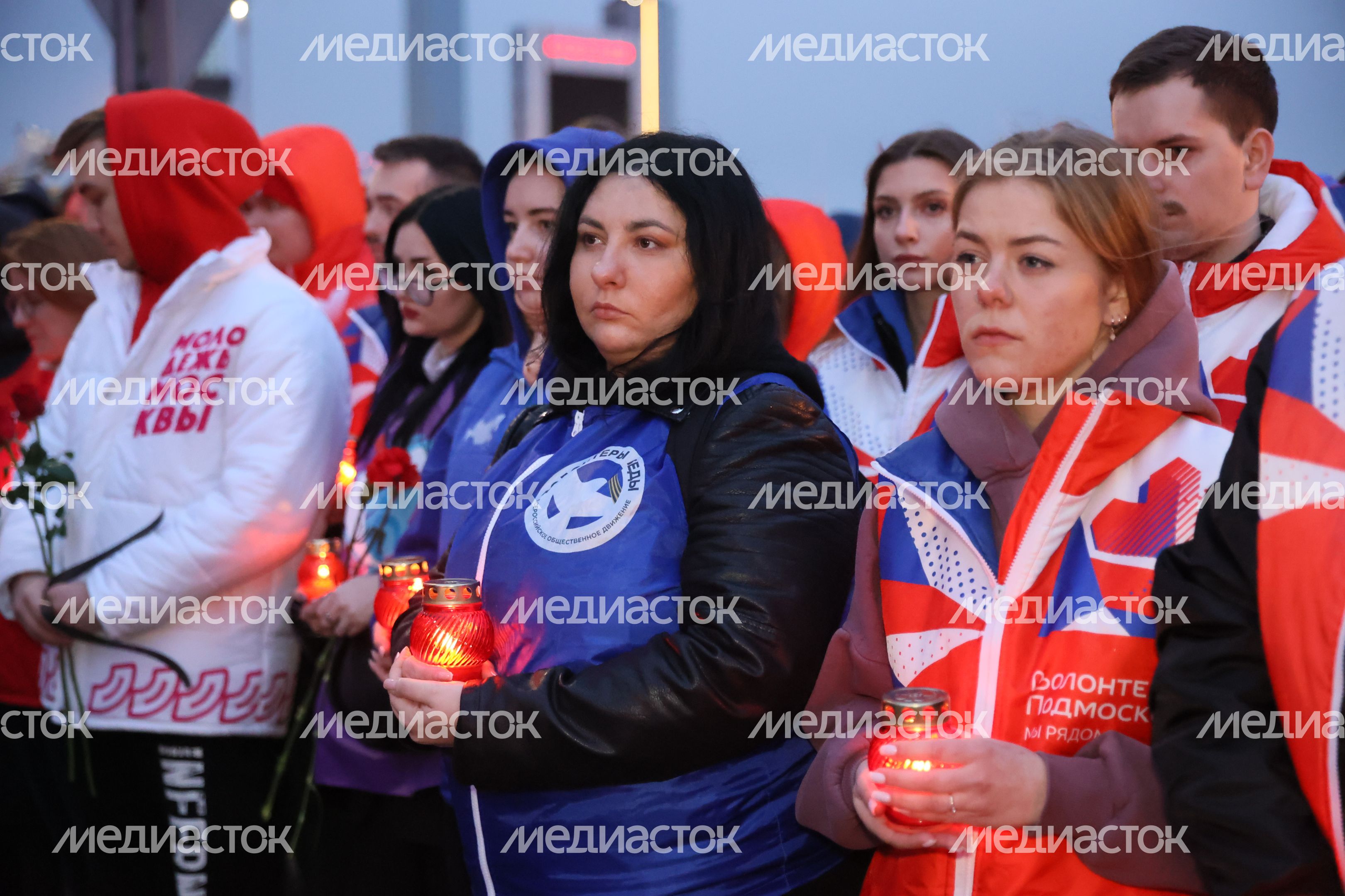 Акция памяти "Журавли" прошла на девятый день после теракта в "Крокус Сити Холле"