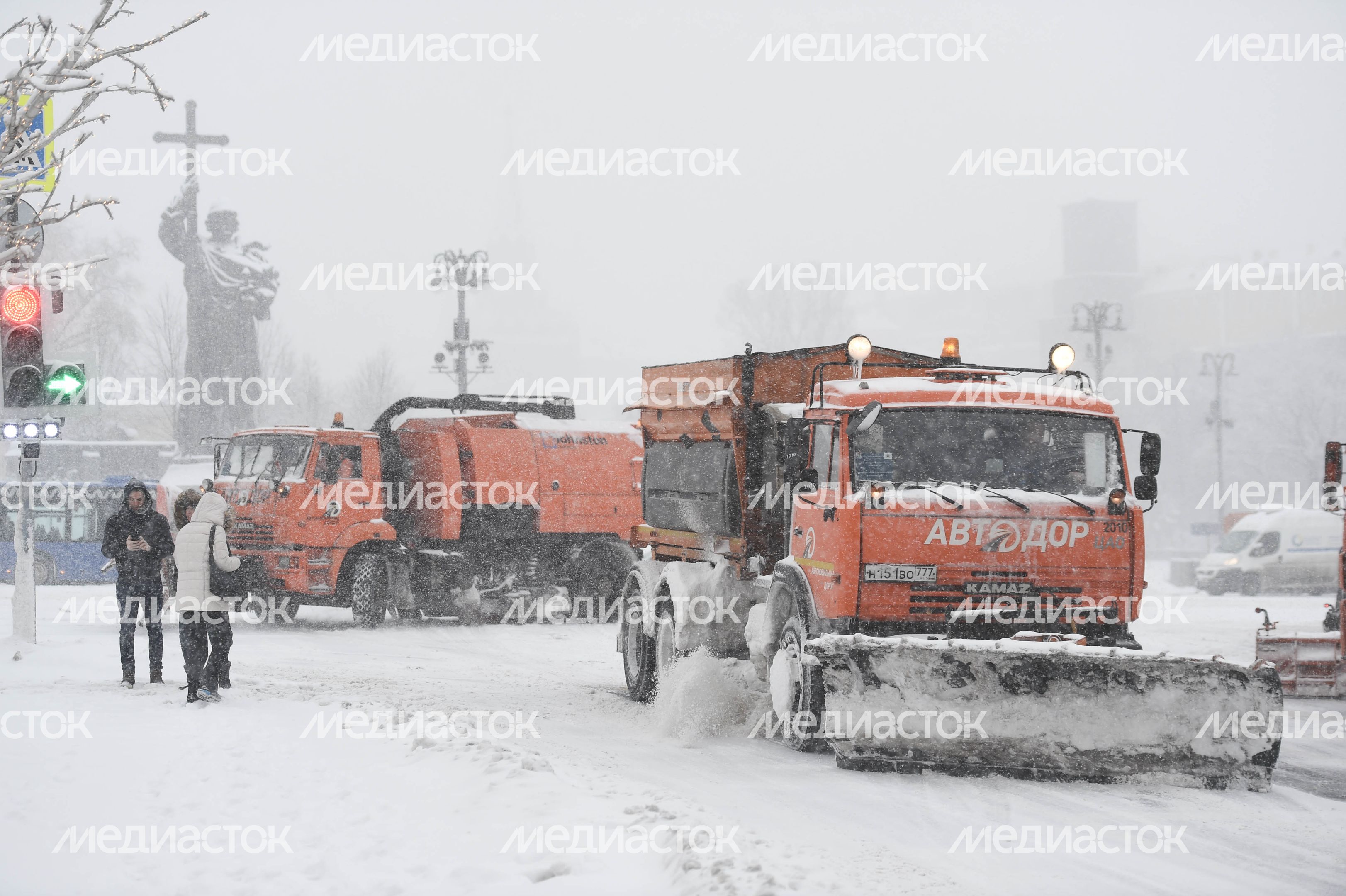 Рекордный снегопад в Москве и Подмосковье