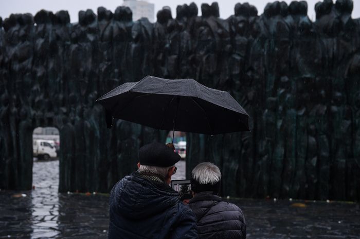 Мемориал Стена скорби в Москве