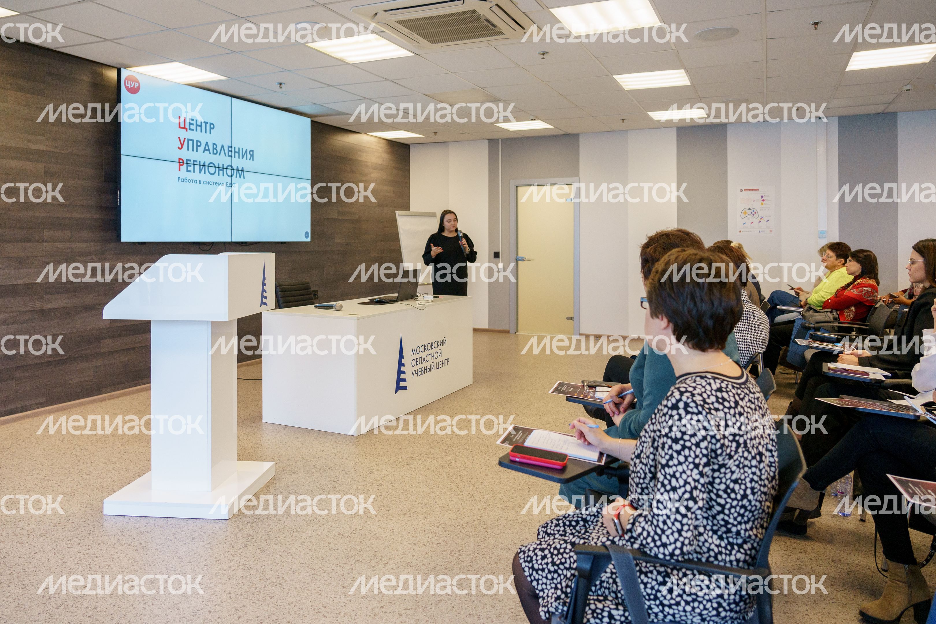 Семинар о работе системы обратной связи с жителями с работниками ЖКХ Семинар о работе системы обратной связи с жителями с работниками ЖКХ