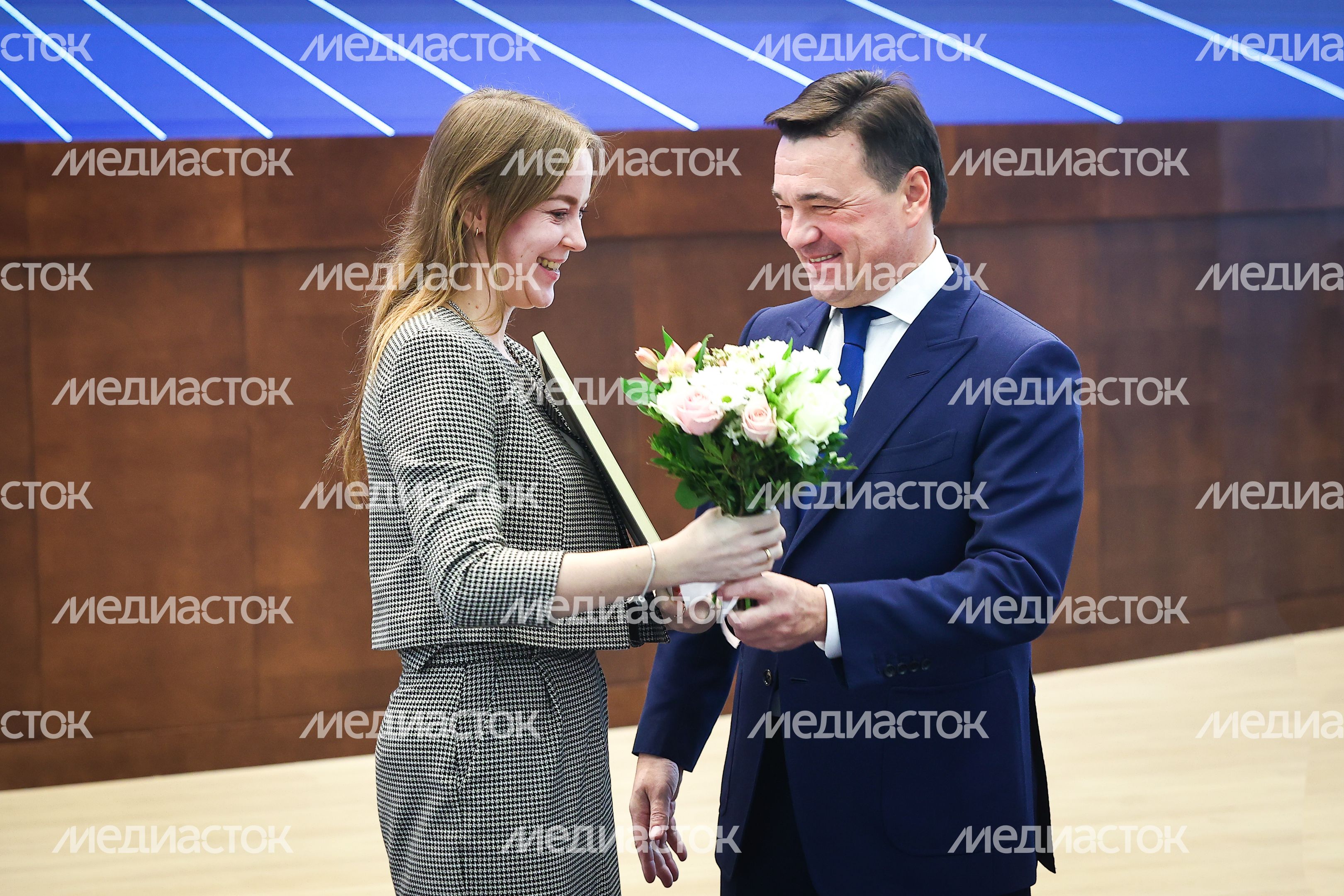 Поздравление Губернатором Московской области подмосковных педагогов с профессиональным праздником - Днём учителя