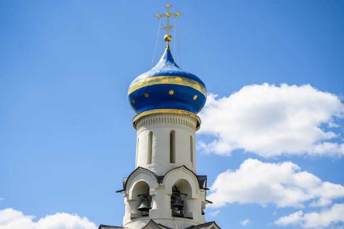 Солнечная Свято-Троицкая Сергиева лавра