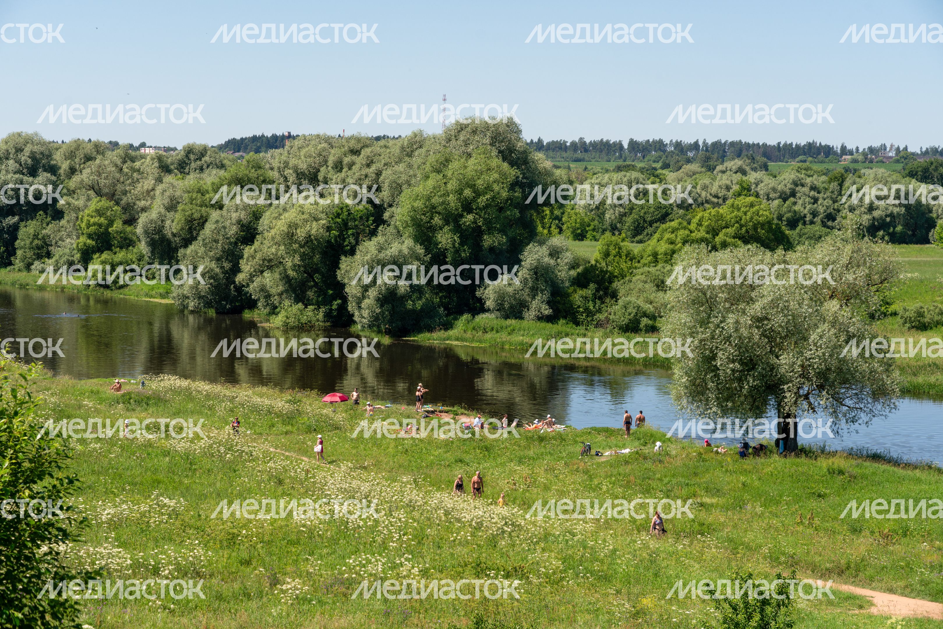 Смотровая площадка на Мясиной горе в Звенигороде Смотровая площадка на Мясиной горе в Звенигороде