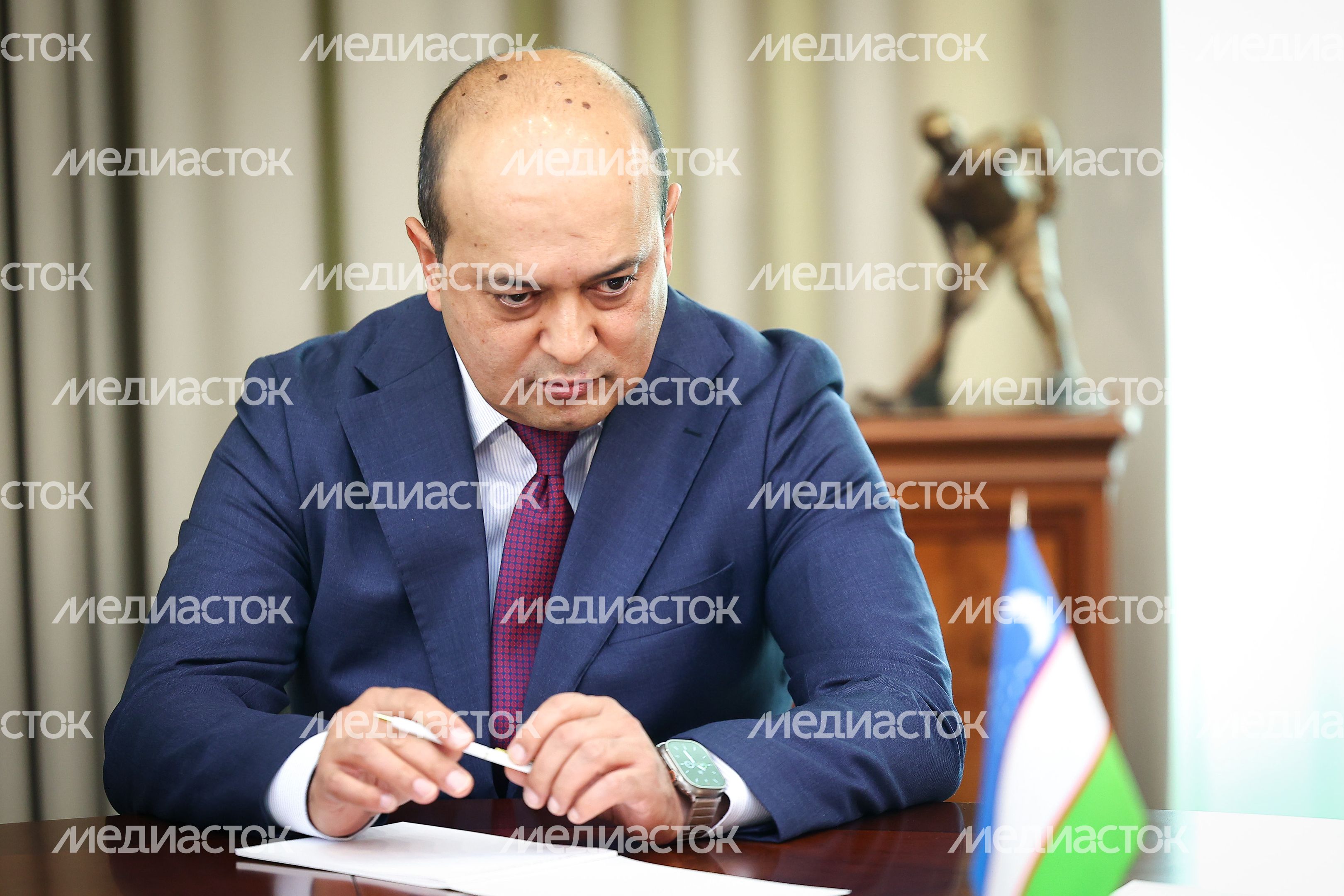 Андрей Воробьев обсудил развитие сотрудничества с хокимом Андижанской области Узбекистана
