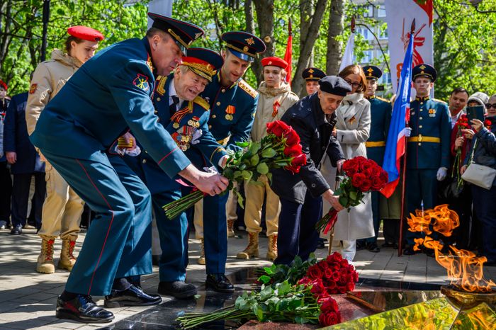 Торжественная церемония зажжения Вечного огня в Королеве