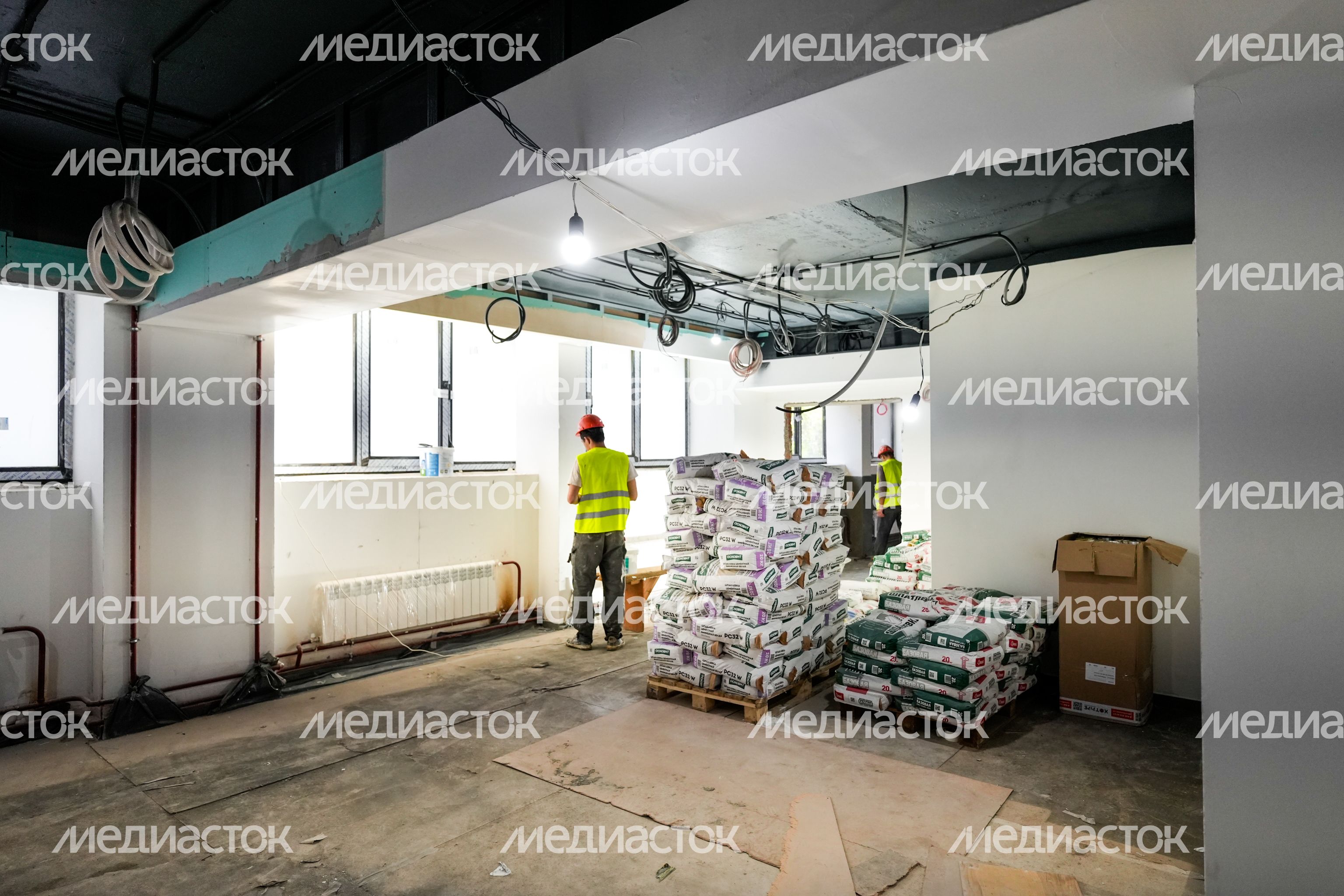 Реконструкция спортивной школы "Феникс" в Ликино-Дулеве