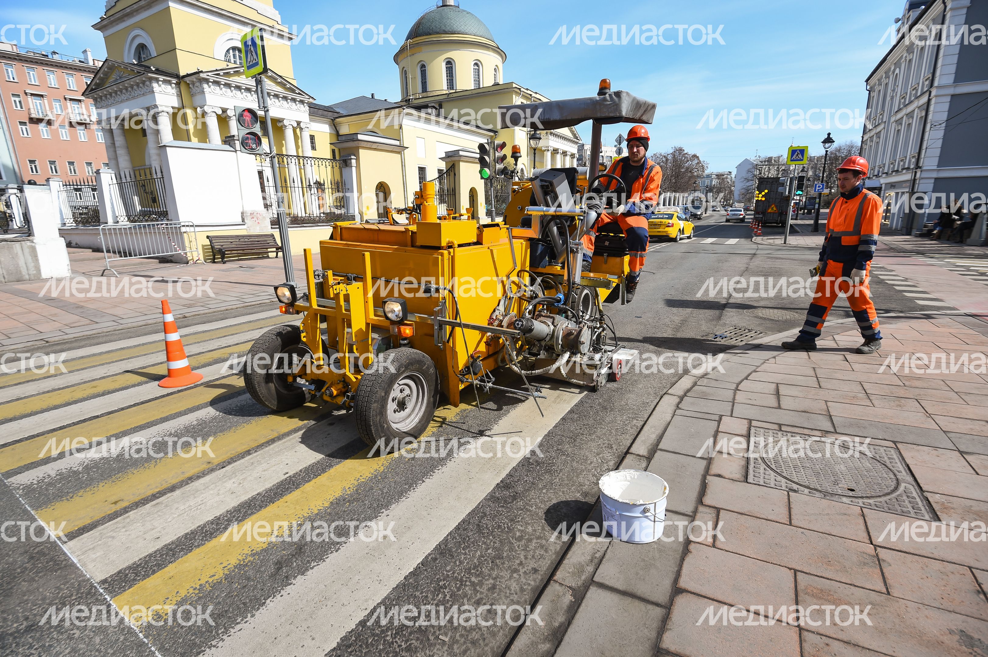 Нанесение дорожной разметки в Москве Нанесение дорожной разметки в Москве