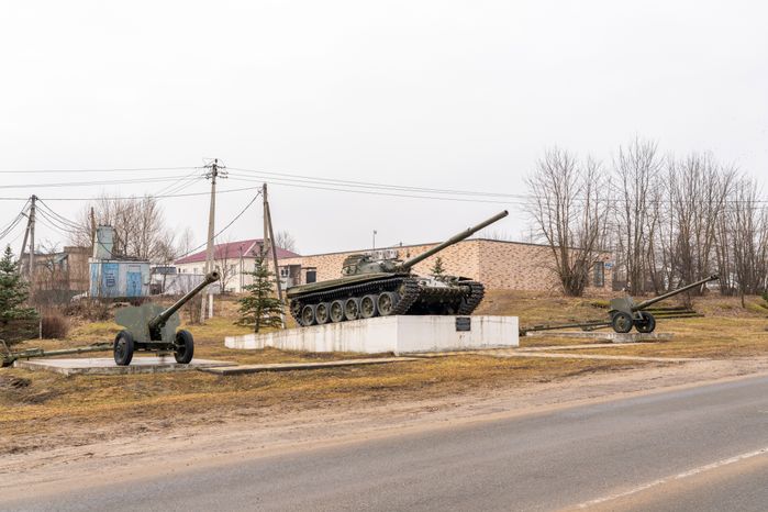 Памятник военной технике в п. Колюбакино Рузского округа
