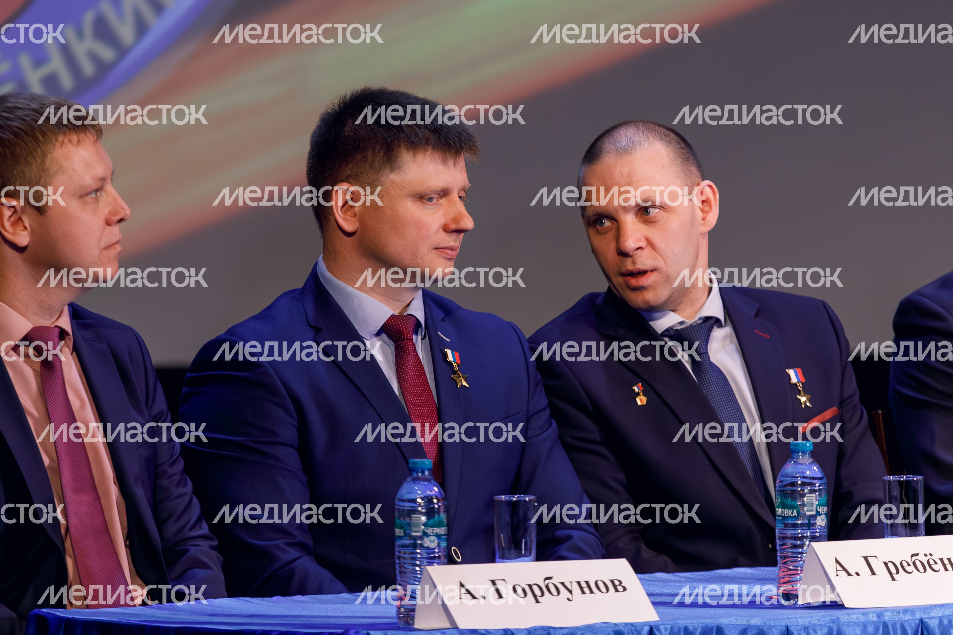 Торжественное собрание в честь возвращения космонавтов в Доме космонавтов Звездного городка Торжественное собрание в честь возвращения космонавтов в Доме космонавтов Звездного городка