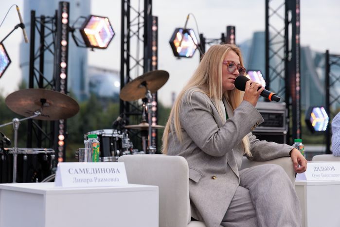 Депутат Мособлдумы Линара Самединова на Московском областном форуме «100% креатив» в Красногорске